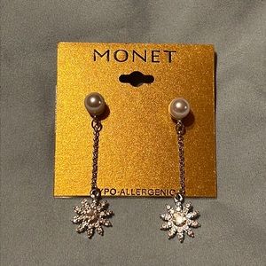 Monet Hypo Allergenic Pearl Tower Earrings New with Tag